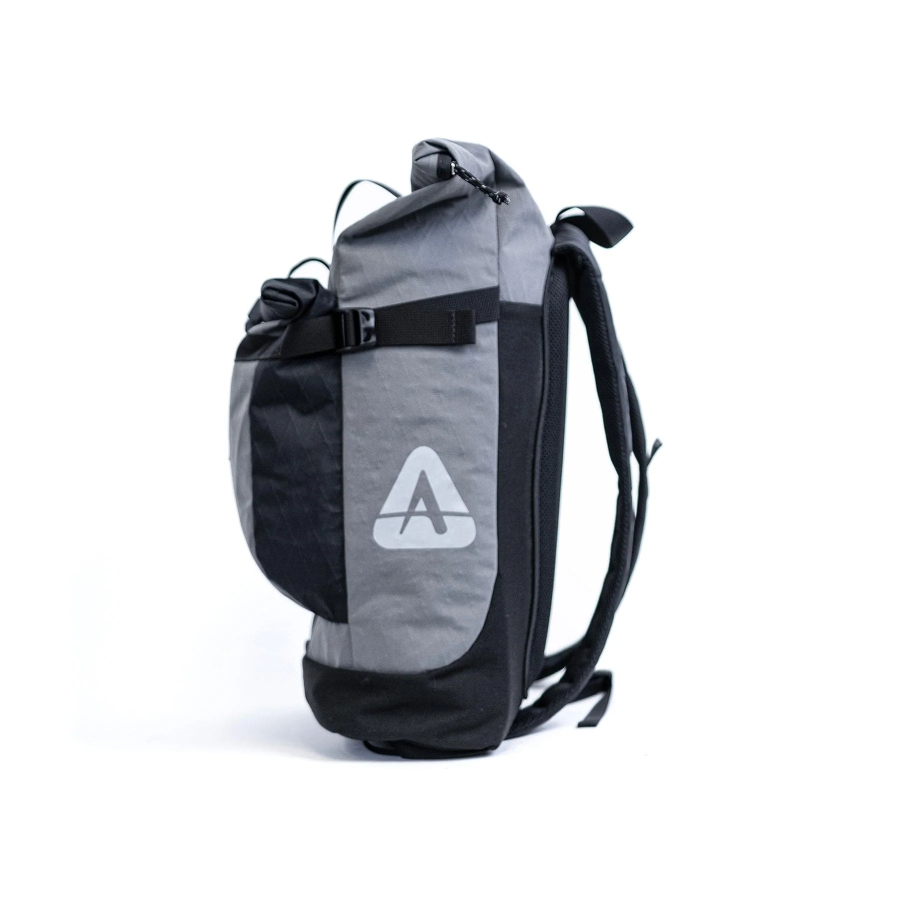 Metropolitan BP- Commuting Waterproof Rolltop Backpack - Image 17