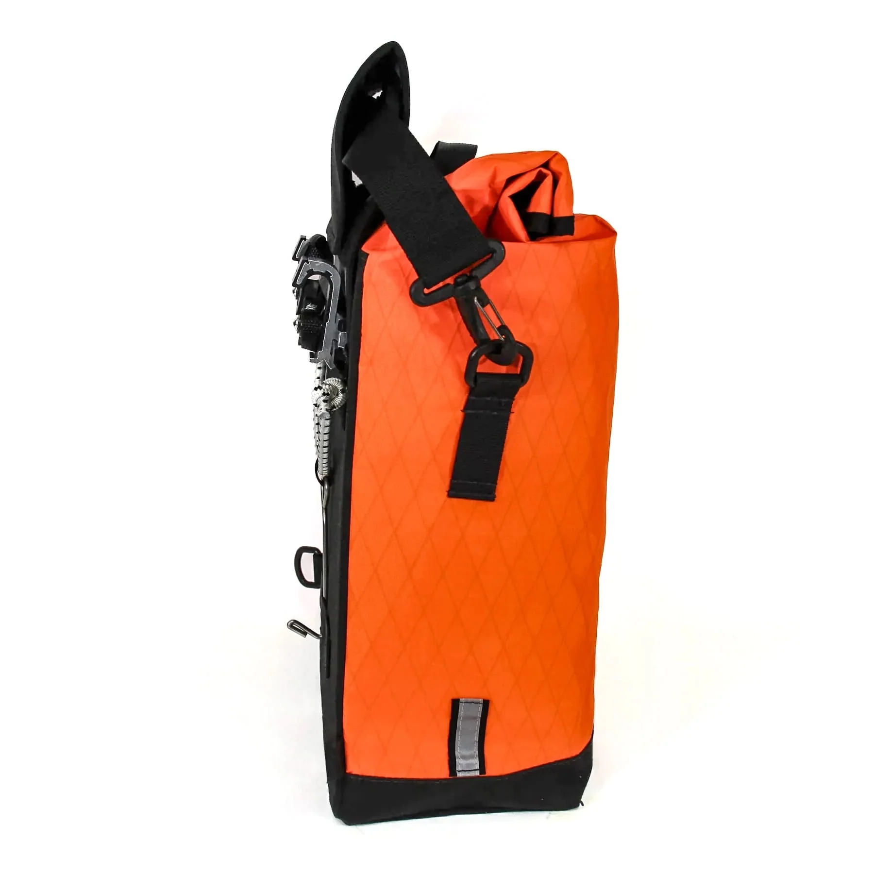 Signature M- Waterproof Urban Pannier - Image 13